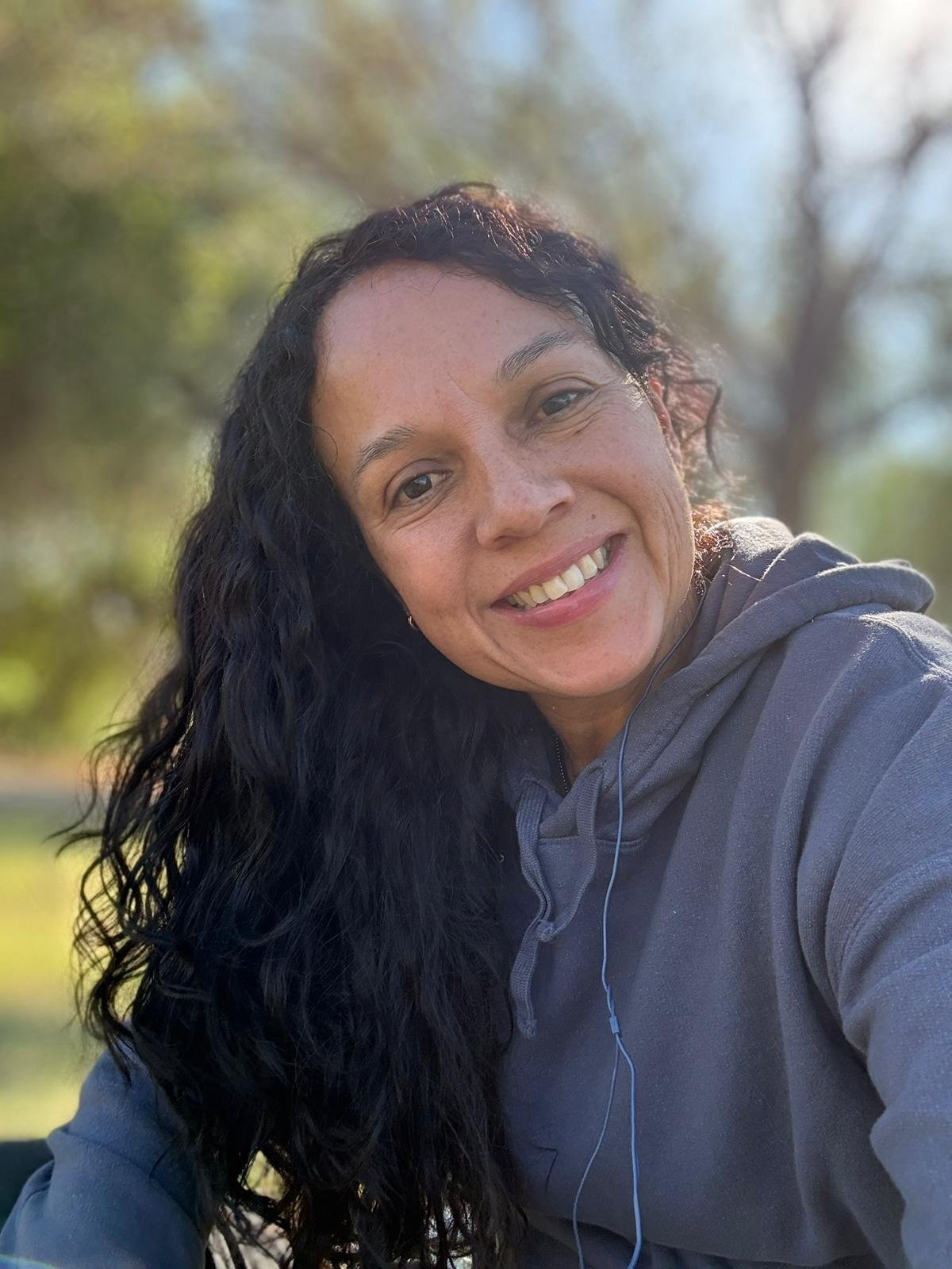 Caro Alviarez — Más allá del negocio